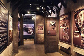 Photograph � Cape Town Holocaust Centre