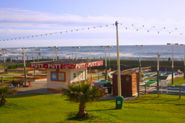 Play Putt-Putt in Mouille Point