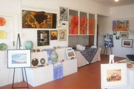 Riek Creative Art Gallery
