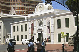 Visit the Slave Lodge in Cape Town