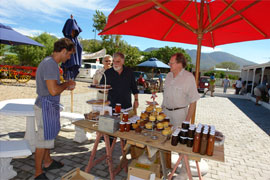 Stanford Saturday Morning Market