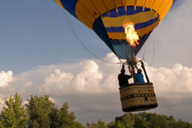 Balloon over the Vineyards
