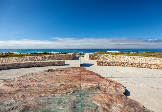 Map of Africa Monument