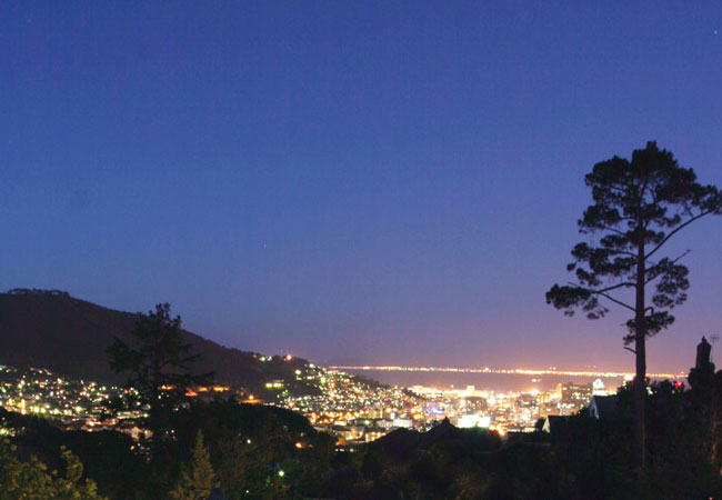 View of the city from Higgovale, photo © Alta Bay (HIGHLY Recommended)