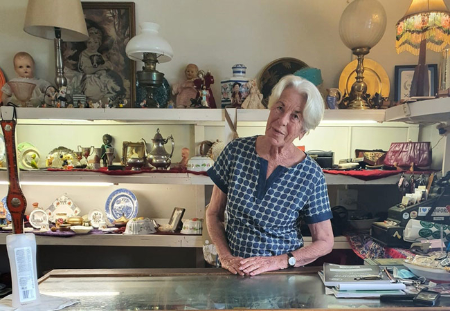 Robert Stanford Antiques