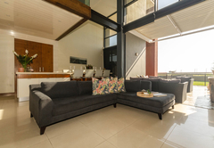 Quayside Waterfront Apartment