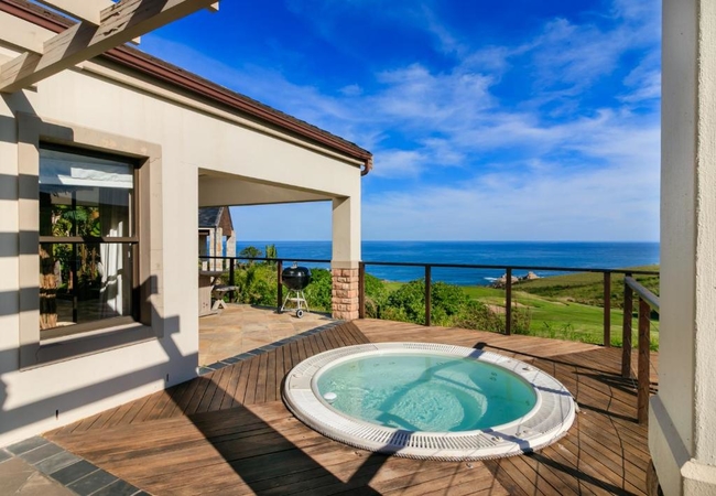 Pezula 13th Hole Ocean Front