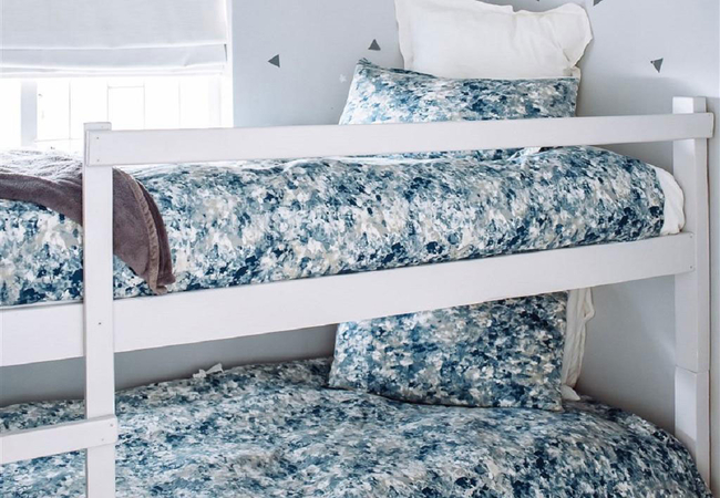 16 Mile View Apartment