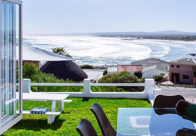 16 Mile View Apartment