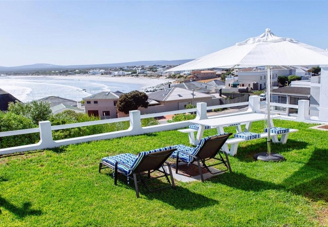 16 Mile View Apartment