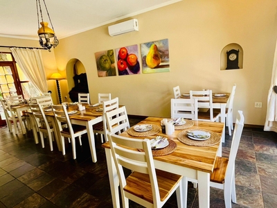 17 On Bird Guest House