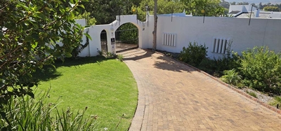 18 Montpellier Estate