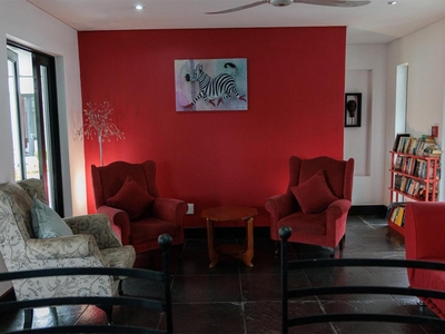21 Kingfisher Guesthouse