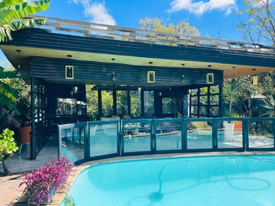 24 On Basil Boutique Luxury Hotel