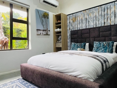 Queen Studio Apartment