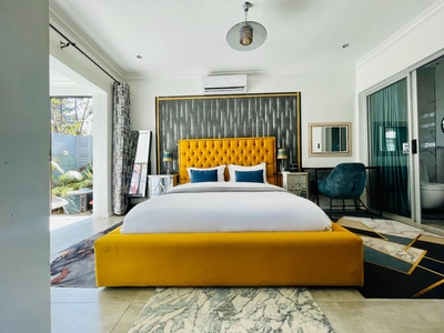 Grand Deluxe Apartment