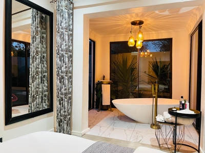 Grand Deluxe Apartment