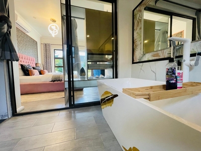 Suite with Garden View