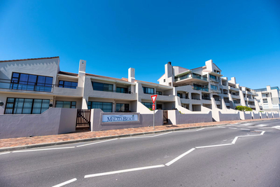 28 Malata Beach