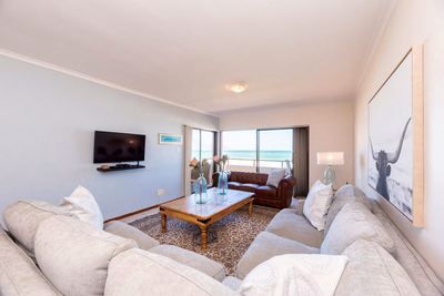 28 Malata Beach