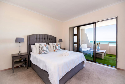 28 Malata Beach