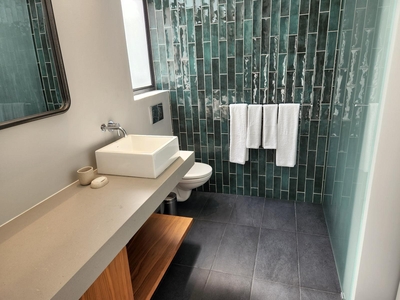 2 Bayview Terrace