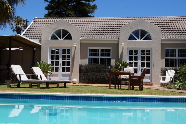 2Oceans Apartments