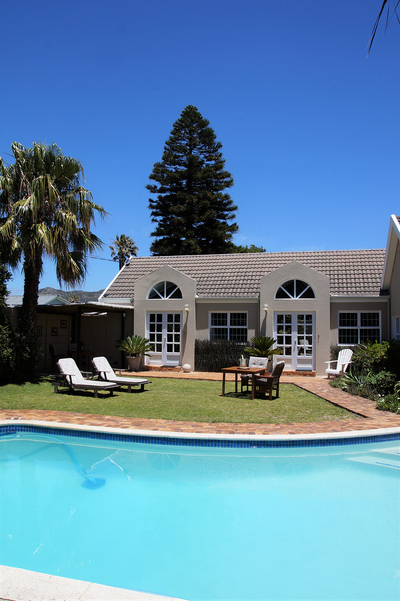 2Oceans Apartments
