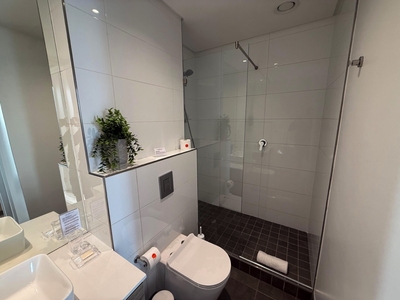 32 Napier Apartment 401