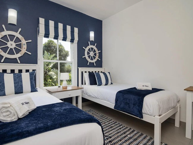 32 Thira Santorini Beach