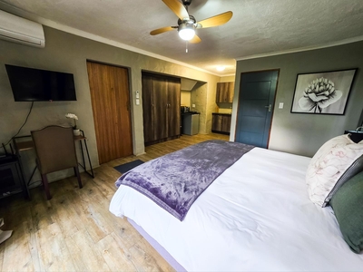 Luxury Self Catering Studio