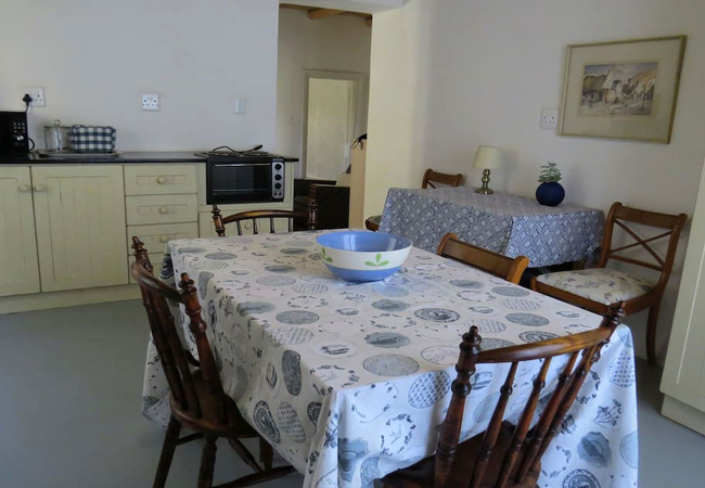 Kitchen / Dining area