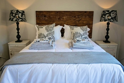 870 on Riverview Drive