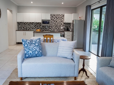 870 on Riverview Drive