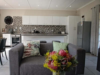 870 on Riverview Drive