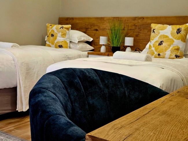 Deluxe Family Room 6 