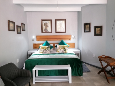 Room 6 - Queen Self Catering