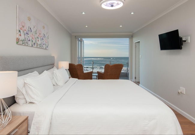 Oceanfront Penthouse Suite