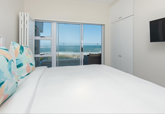 Oceanfront Family Suite