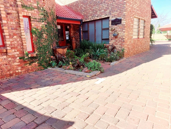 Aero Lodge Guest House