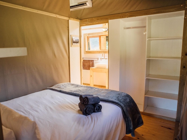 Classic Glamping Tent (Hot Tub)