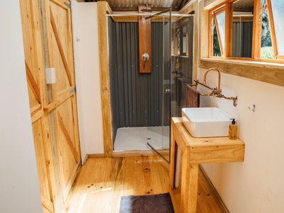 Classic Glamping Tent (Hot Tub)