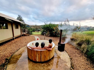 Classic Glamping Tent (Hot Tub)