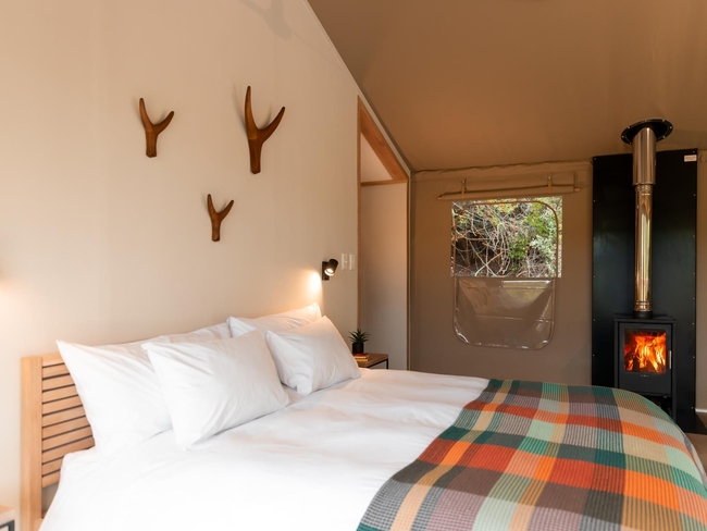 Premium Glamping Tent (Hot Tub)