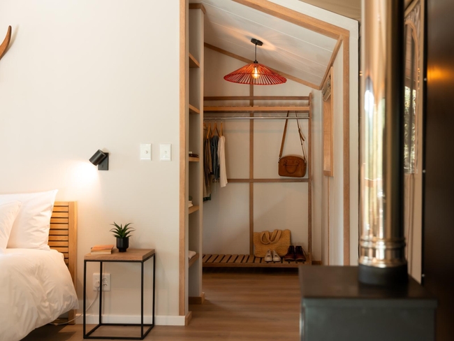 Premium Glamping Tent (Hot Tub)