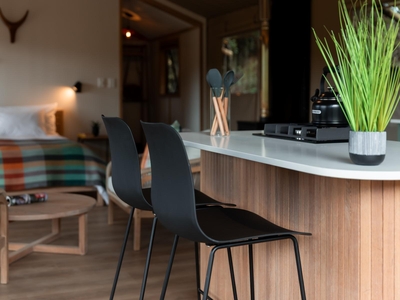 Premium Glamping Tent (Hot Tub)