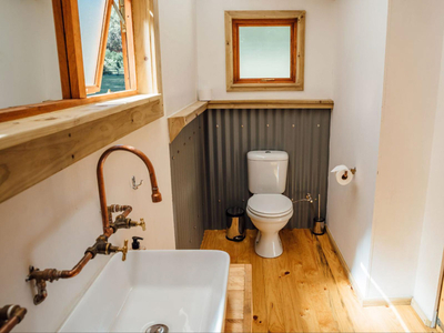 Exclusive Use Glamping Tent with Hot Tub
