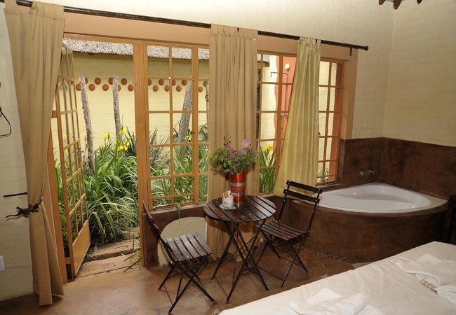 Luxury King Suite: Forest Room