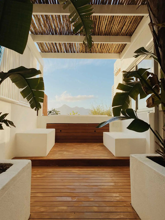 Courtyard Suite with Outdoor Spa Bath