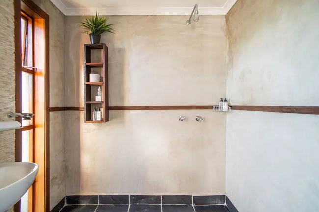 Courtyard Suite with Outdoor Spa Bath